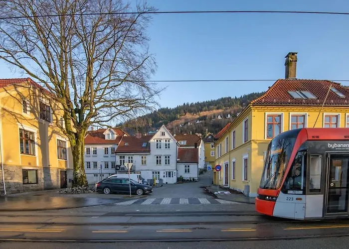 Dinbnb I Cozy 1-bedroom Nestled In The Heart Of Appartamento Bergen